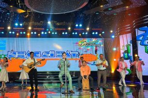 Chương trình âm nhạc "Nhạc sĩ hát"