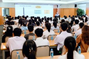 Sacombank dành 4,3 tỷ đồng trao học bổng “Ươm mầm cho những ước mơ” 