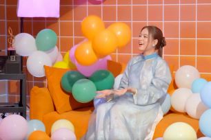 Hoàng Thùy Linh "bắt tay" Hứa Kim Tuyền ra mắt nhạc tết