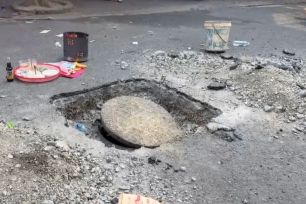 Hai công nhân tử vong khi nạo vét hố ga ở phường Phú Mỹ