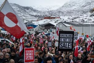 EU cảnh báo Mỹ về Greenland