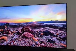 Sony nhường quyền kiểm soát mảng TV cho TCL