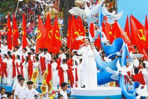 Khi người trẻ kể chuyện tình yêu Tổ quốc bằng âm nhạc