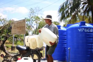 Đồng Tháp hướng đến 100% dân nông thôn được dùng nước sạch