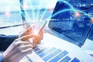 Đẩy mạnh chuyển đổi số và an toàn thông tin trong ngành ngân hàng