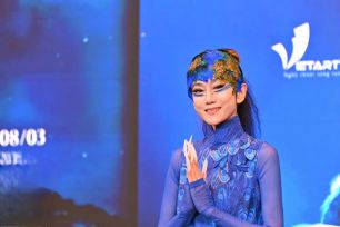 Nghệ sĩ múa 67 tuổi Dương Lệ Bình sẽ diễn “Khổng tước” tại Hà Nội