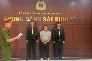 Triệt phá đường dây ngâm ốc bằng hóa chất tại TPHCM 