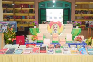 Ra mắt sách của Đại tướng Phan Văn Giang về xây dựng quân đội trong kỷ nguyên mới