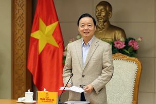 Siết quản lý xe khách giường nằm 2 tầng gắn với điều kiện hạ tầng giao thông