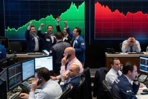 Dow Jones lao dốc vì cổ phiếu UnitedHealth