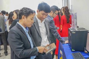 Chuyển đổi số đại học không chỉ là công nghệ