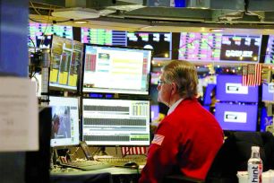 FED giữ nguyên lãi suất, thị trường phản ứng tích cực