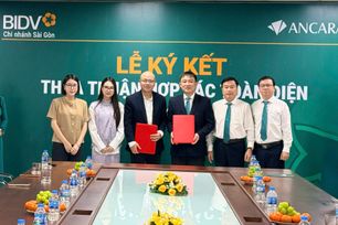BIDV hợp tác Ancarat đưa sản phẩm bạc lên nền tảng ngân hàng số