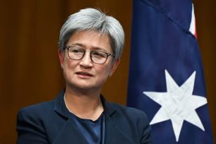 Nhiều nước gia tăng sức ép với Iran