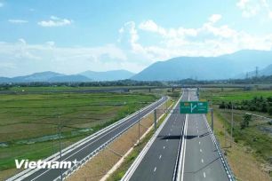 Tăng cường an toàn giao thông các tuyến cao tốc dịp Tết Nguyên đán