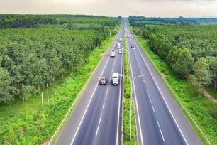 Đến 2050, cả nước quy hoạch 43 tuyến cao tốc, dài gần 9.000 km