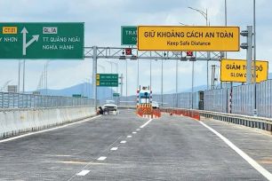 Đưa 5 tuyến cao tốc đã thông xe kỹ thuật vào khai thác trước Tết Nguyên đán