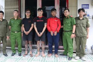 Bắt giữ nhóm đối tượng từ An Giang lên TPHCM tạt sơn khủng bố đòi nợ