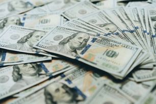 USD đi ngang tại ngân hàng, thị trường tự do giảm mạnh