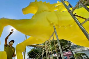 Đường hoa Nguyễn Huệ xuân Bính Ngọ 2026 dần hoàn thiện trước ngày khai mạc