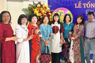 Phong phú đời sống văn học trong không gian mới