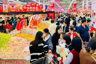 Nhộn nhịp không khí mua sắm