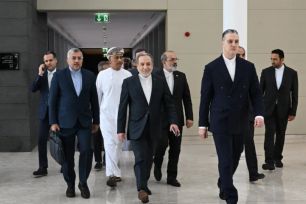 Tổng thống Trump cảnh báo hậu quả ‘rất đau đớn’ với Iran