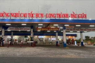 Bộ Công thương chỉ đạo bảo đảm nguồn xăng dầu trên tuyến cao tốc TPHCM – Long Thành – Dầu Giây