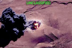 Mỹ tấn công hàng loạt mục tiêu IS tại Syria