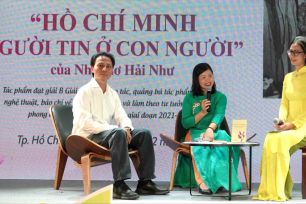 Chương trình giao lưu tác phẩm thơ “Hồ Chí Minh - Người tin ở con người”