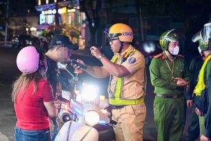 Quyết liệt xử lý vi phạm nồng độ cồn trong ngày mùng 1 tết