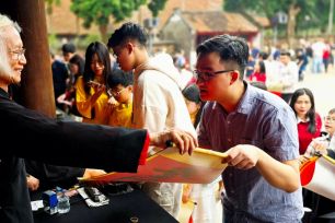 3 ngày đầu năm mới, hơn 55.000 lượt khách đến Văn Miếu - Quốc Tử Giám