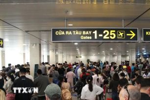 Sân bay Tân Sơn Nhất đón 170.000 lượt khách mùng 4 Tết