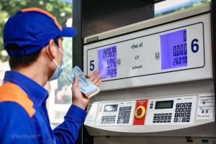 Giá xăng giảm trong kỳ điều hành đầu xuân Bính Ngọ