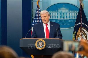 Ông Trump thông báo mở hồ sơ mật về người ngoài hành tinh