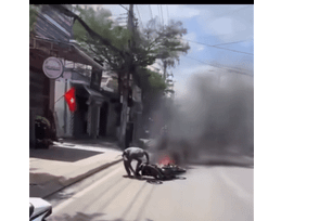Khánh Hòa: Bắt giữ nam thanh niên đốt xe máy khi bị kiểm tra