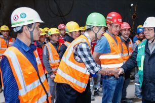 Thủ tướng yêu cầu tăng tốc dự án đường sắt đô thị