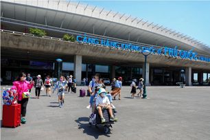 Sân bay Phú Quốc phục vụ hơn 260.000 lượt khách trong cao điểm Tết