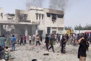 Israel và Iran tiếp tục tấn công lẫn nhau