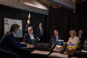 Iran xác nhận người thân của lãnh tụ tối cao Khamenei thiệt mạng