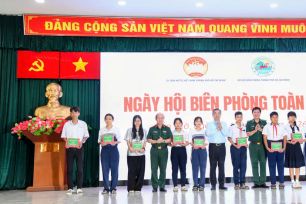 Gần 1,9 tỷ đồng chăm lo an sinh tại Ngày hội Biên phòng toàn dân