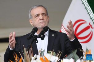 Tổng thống Iran tuyên bố “trả thù là quyền và nghĩa vụ”