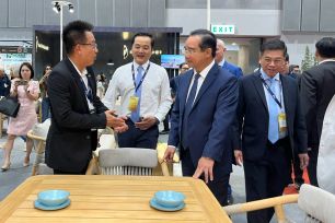 Kim ngạch xuất khẩu ngành gỗ Việt Nam lần đầu cán mốc 17,2 tỷ USD