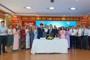 Công ty TNHH MTV Dược Sài Gòn (Sapharco) ký kết hợp tác với Viện Kiểm nghiệm thuốc TPHCM 