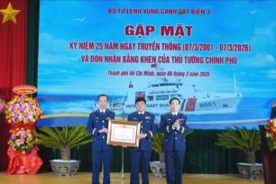 Bộ tư lệnh Vùng Cảnh sát biển 3 đón nhận Bằng khen của Thủ tướng 