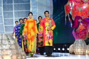 Tôn vinh vẻ đẹp và trí tuệ phụ nữ Việt Nam