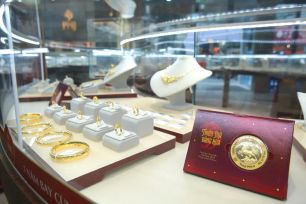 Giá vàng trong nước giảm 2,5 triệu đồng/lượng