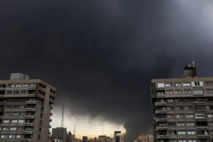 Iran cảnh báo tấn công các cơ sở dầu mỏ trên khắp Vùng Vịnh