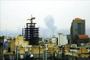 Mỹ và Israel chuyển trọng tâm tấn công Iran