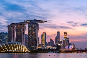 Vietjet mở 2 đường bay mới từ miền Trung đến Jakarta và Singapore